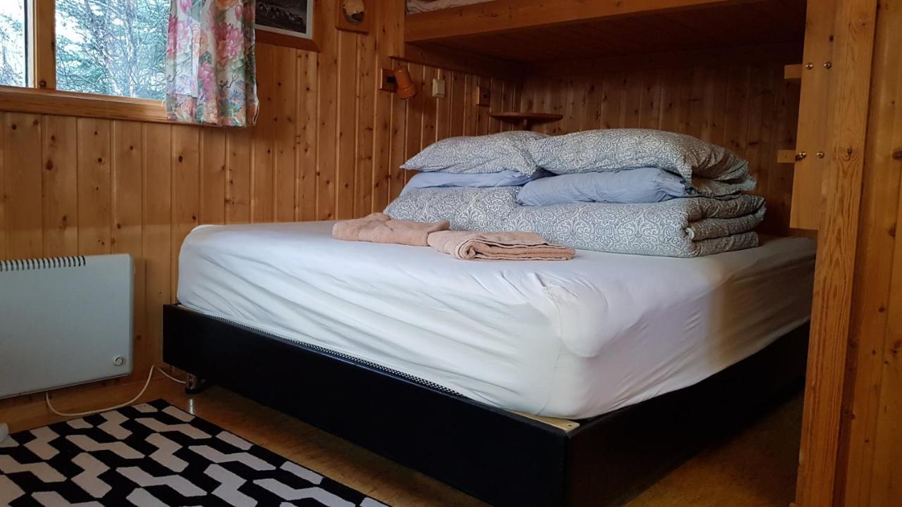 Cozy Cabin In The Woods เซลฟอส ภายนอก รูปภาพ
